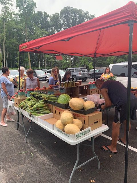 Farmers Market Comes to Savage
